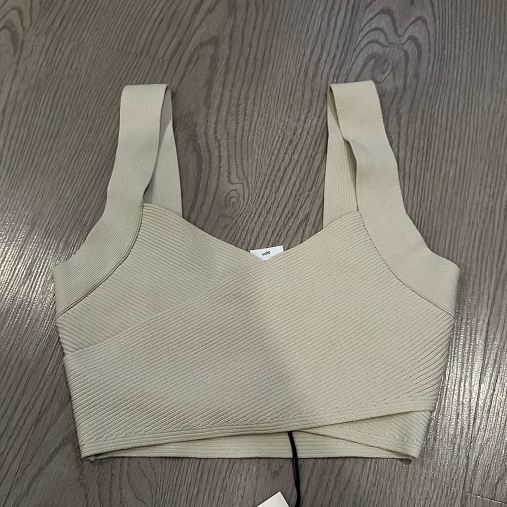 Aritzia Babaton Sculpt Knit Greek Tank